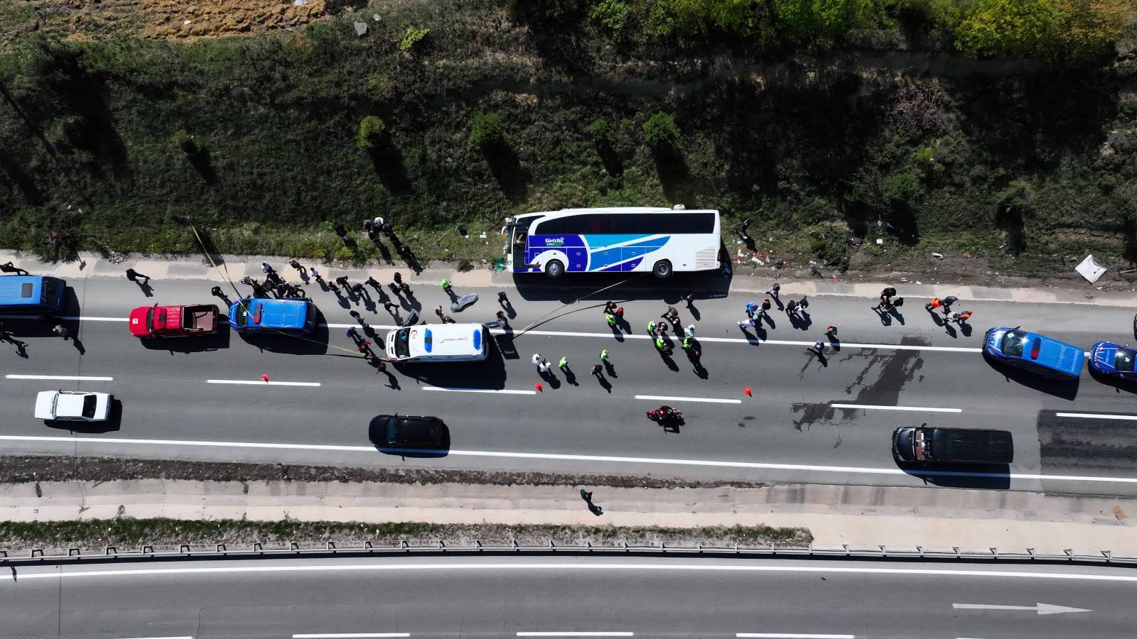 Otobüs Kazası: 1 Ölü, 2 Yaralı