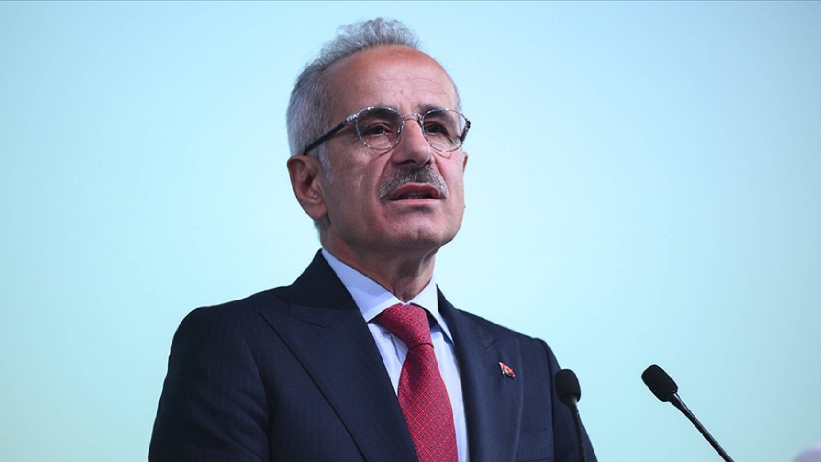 Uraloğlu, Gsm Operatörleriyle Görüştü: Depremde Aramaların Yüzde 25'i Karşılanamadı